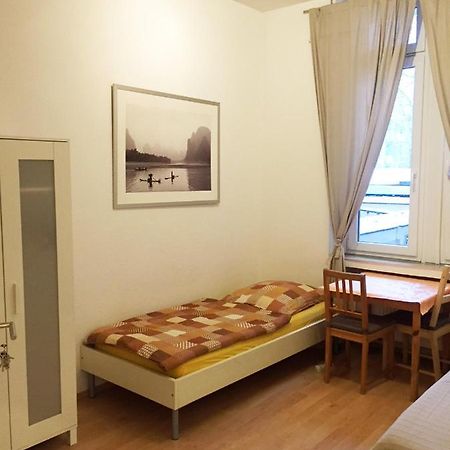 Hannover Sudstadt - Zimmer Und Apartment Екстериор снимка